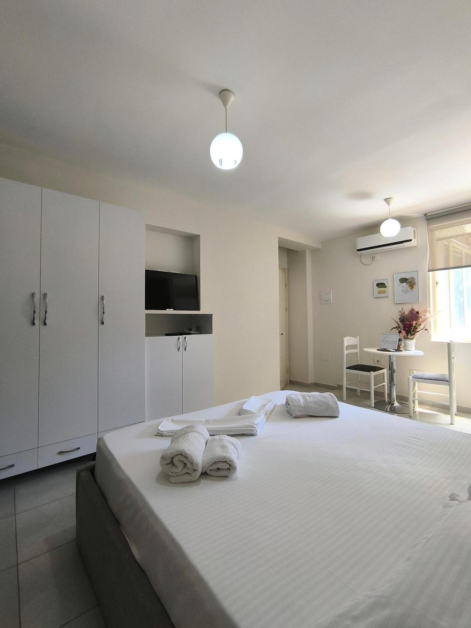 Urban Retreat Apartments Тирана Экстерьер фото