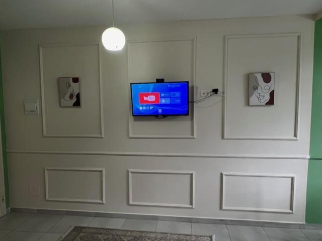Urban Retreat Apartments Тирана Экстерьер фото